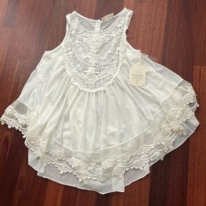 NWT ALTAR’D STATE Ivory Round Neck Sleeveless Embroidered Lace Feminine Tank S